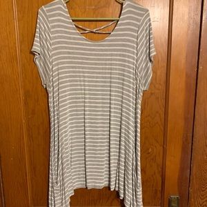 Maurices size 1 grey and white striped tunic